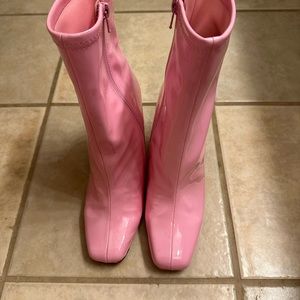 Steve Madden Pink Heeled Boots with Chunky Heel